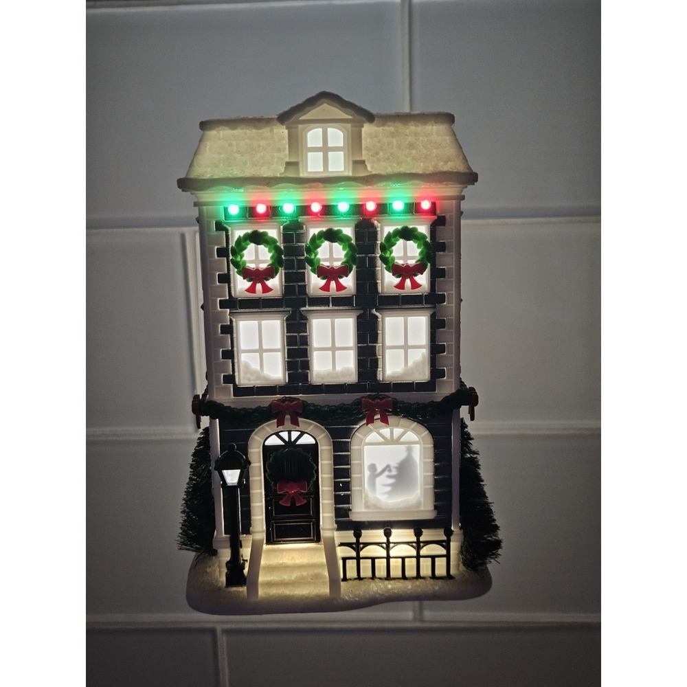 Bath & Body Works Christmas House Light Up Wallflowers Fragrance Plug